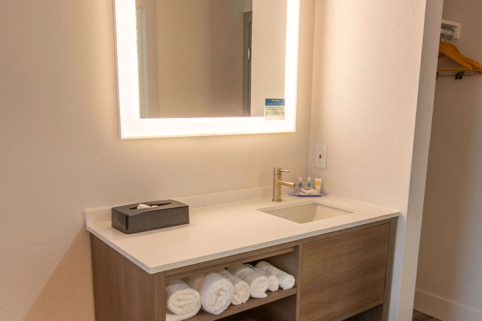 Comfort Inn Battle Mountain - Midway Between Elko and Winnemucca