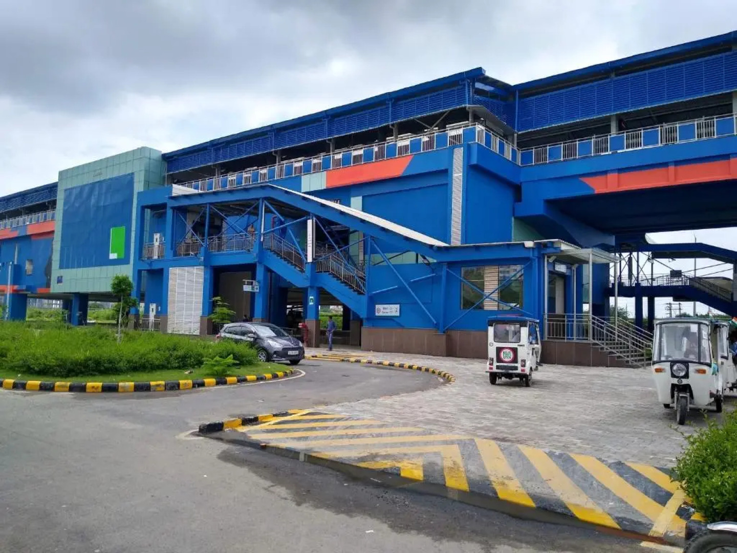 Independent Charming Studio with balcony Urban view