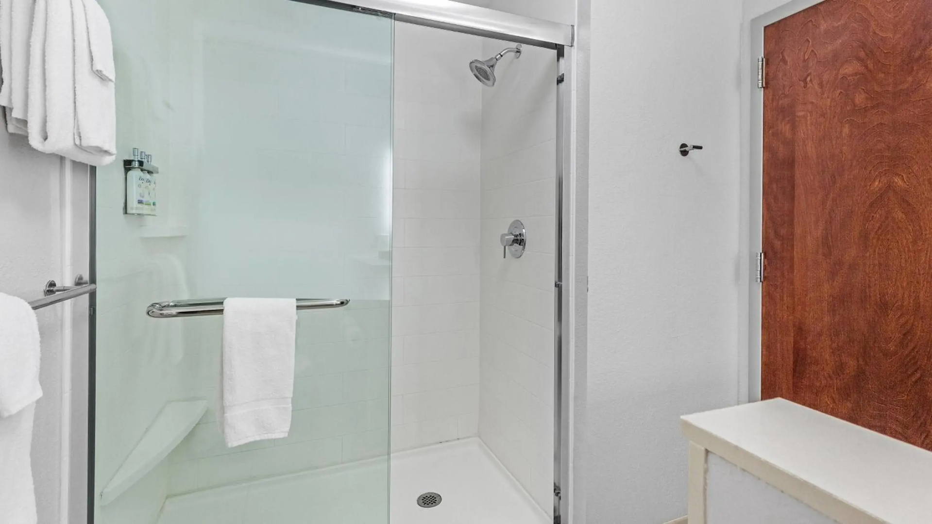 Holiday Inn Express & Suites Mobile - University Area by IHG
