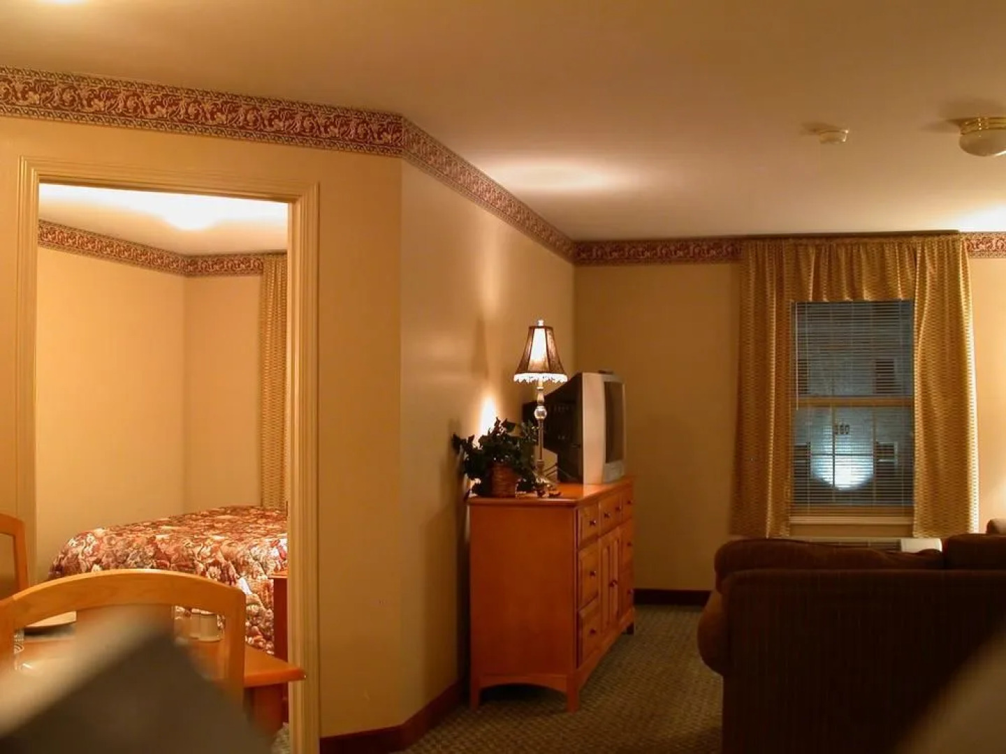 Days Inn And Suites Sellersburg