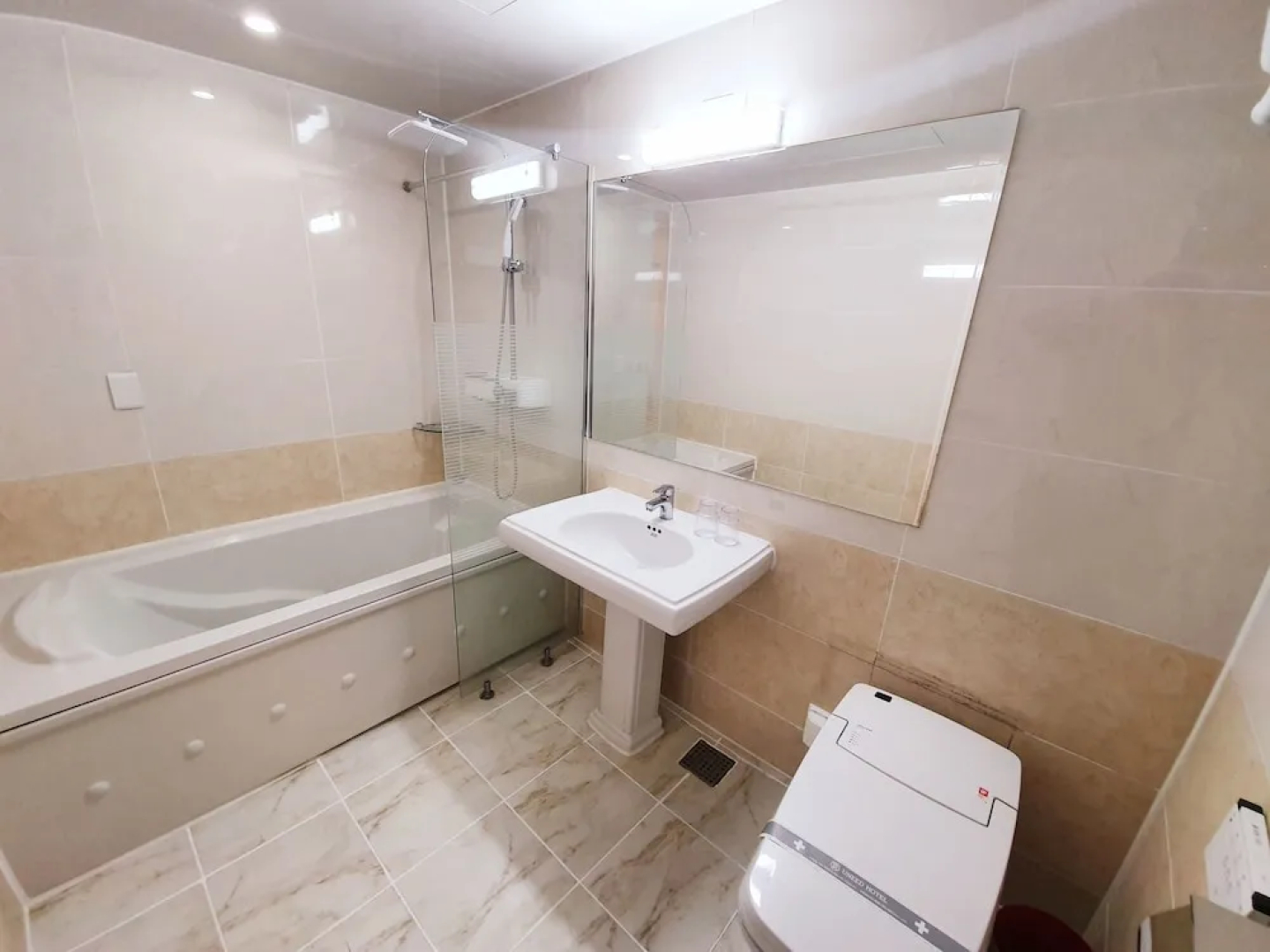Uneed Business Hotel
