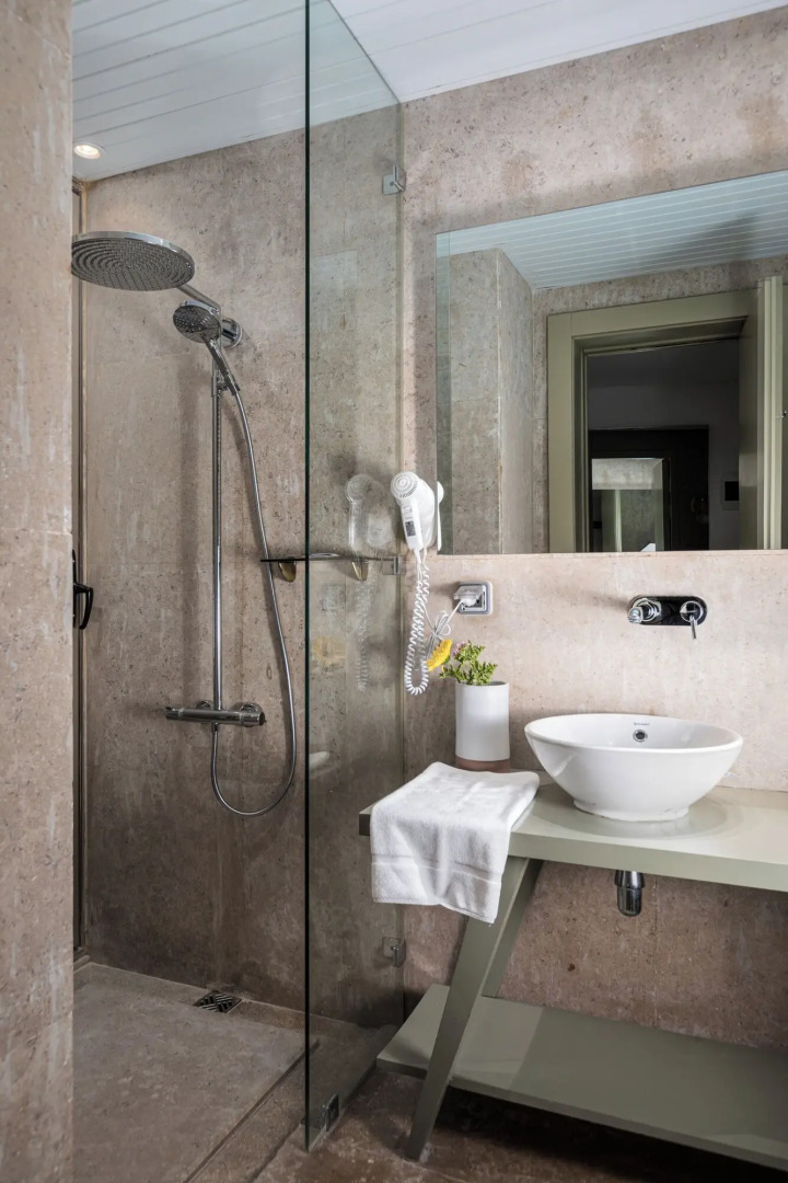 The G Hotel Seashell