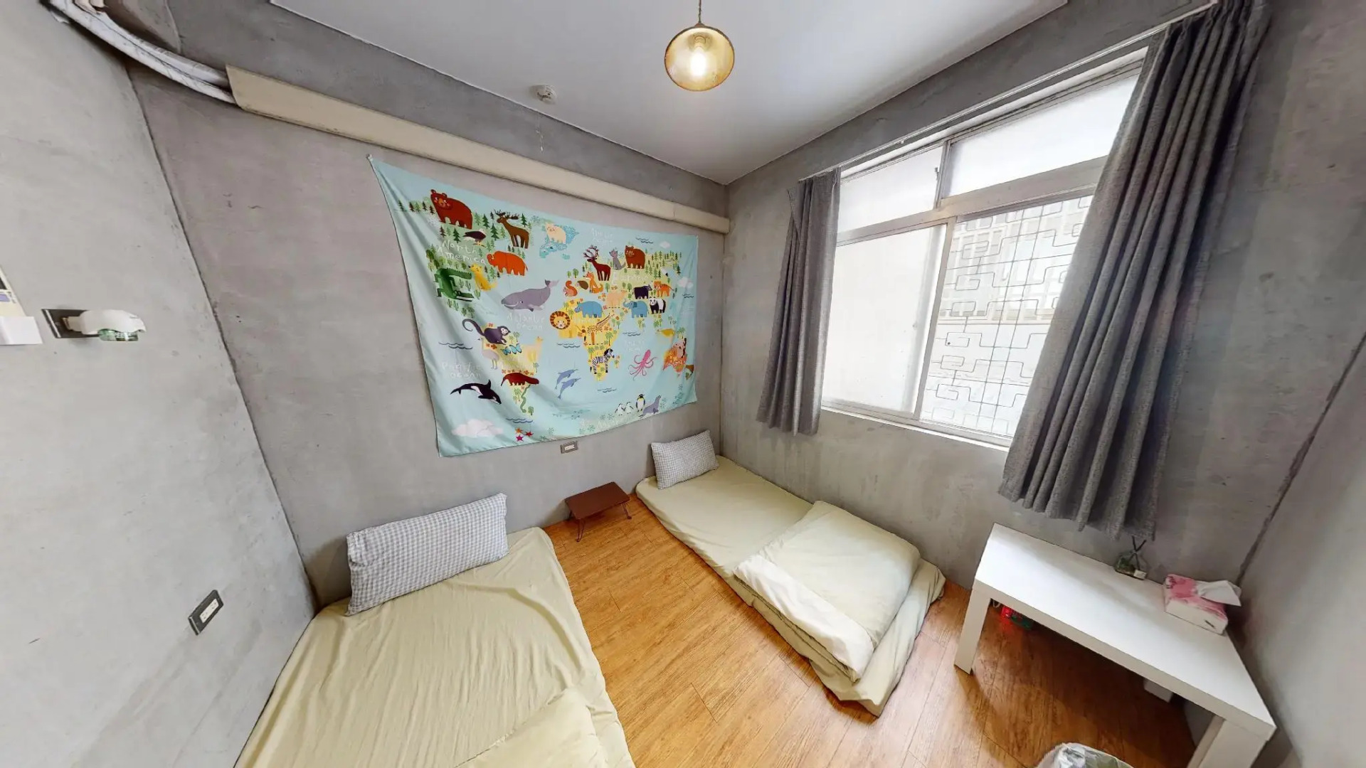 MatchBox Hostel