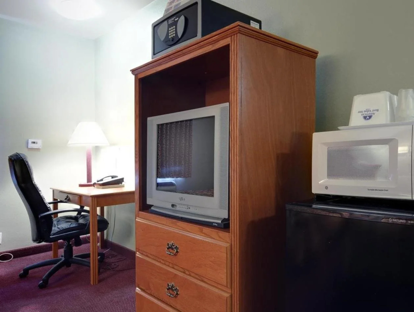 Americas Best Value Inn and Suites