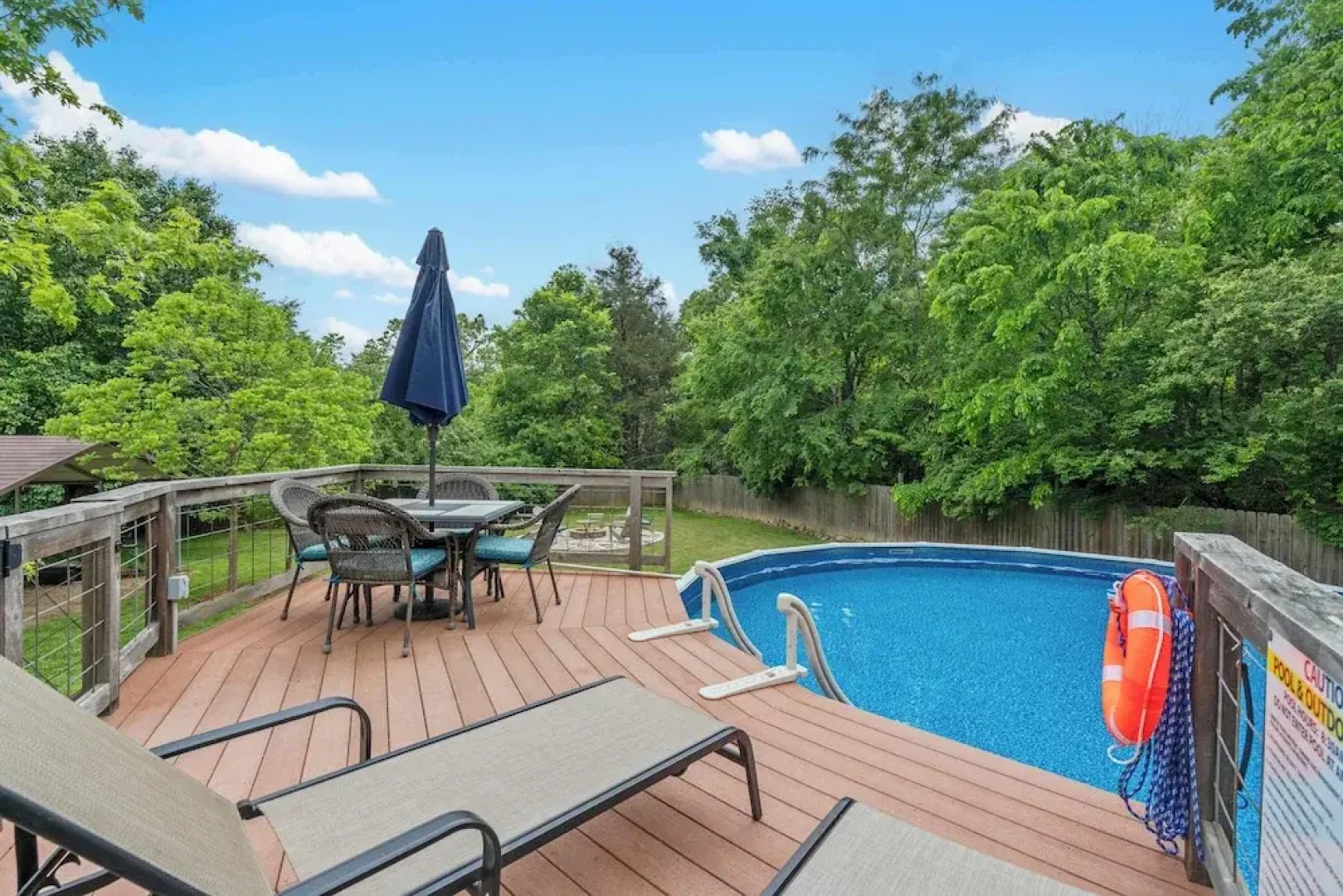 The Cozy Cottage Getaway - Private Pool & Hot Tub