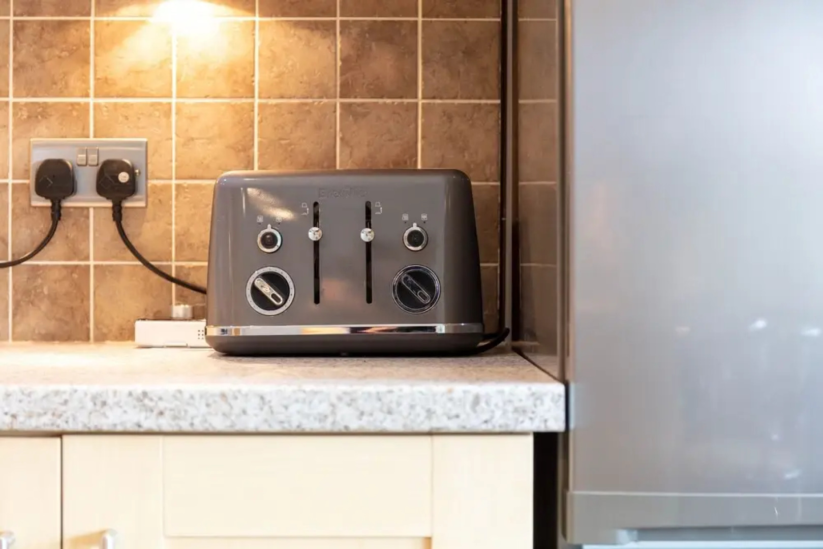 London Gate No2 - Donnini Apartments