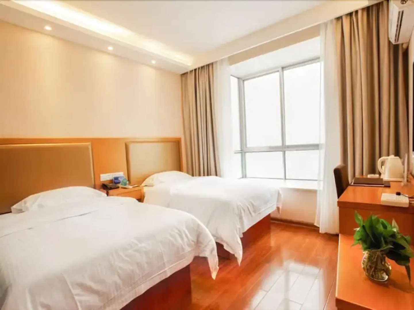 Greentree Guangxi Guilin Yangshuoxi Street Express