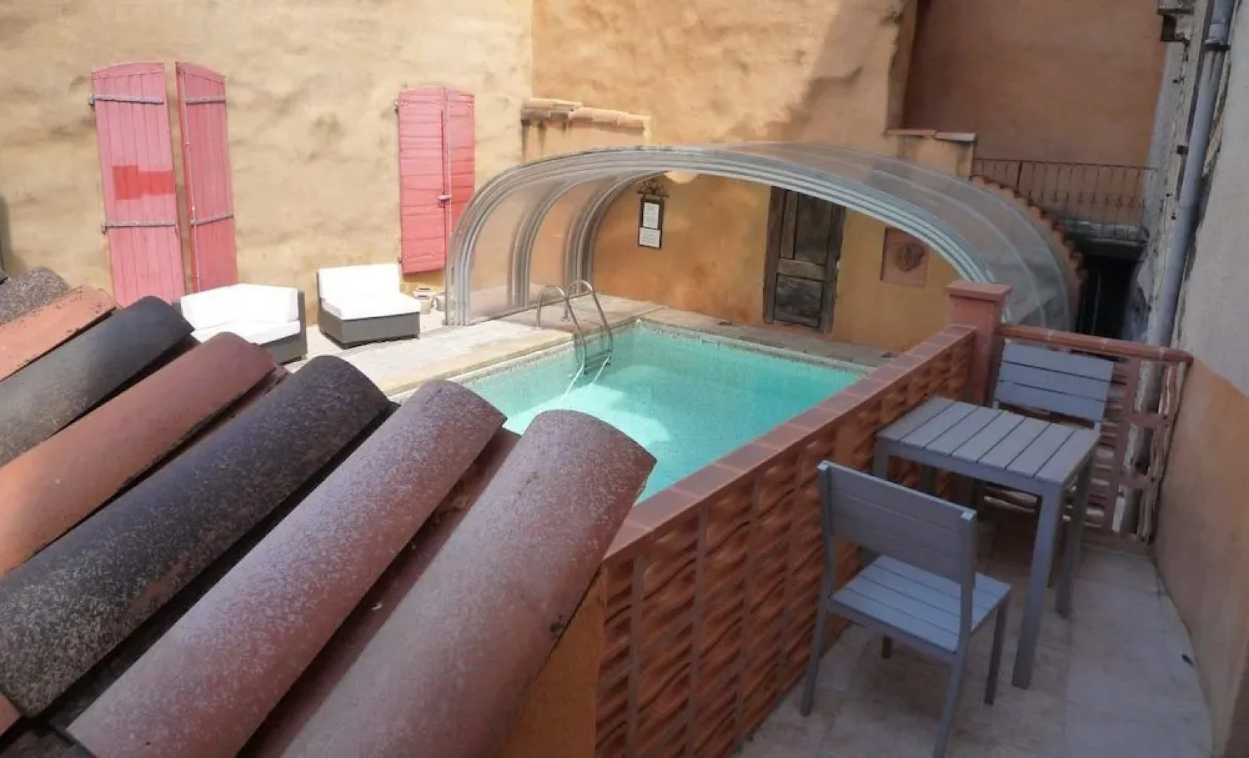 Les Arcades Le Lion Dor