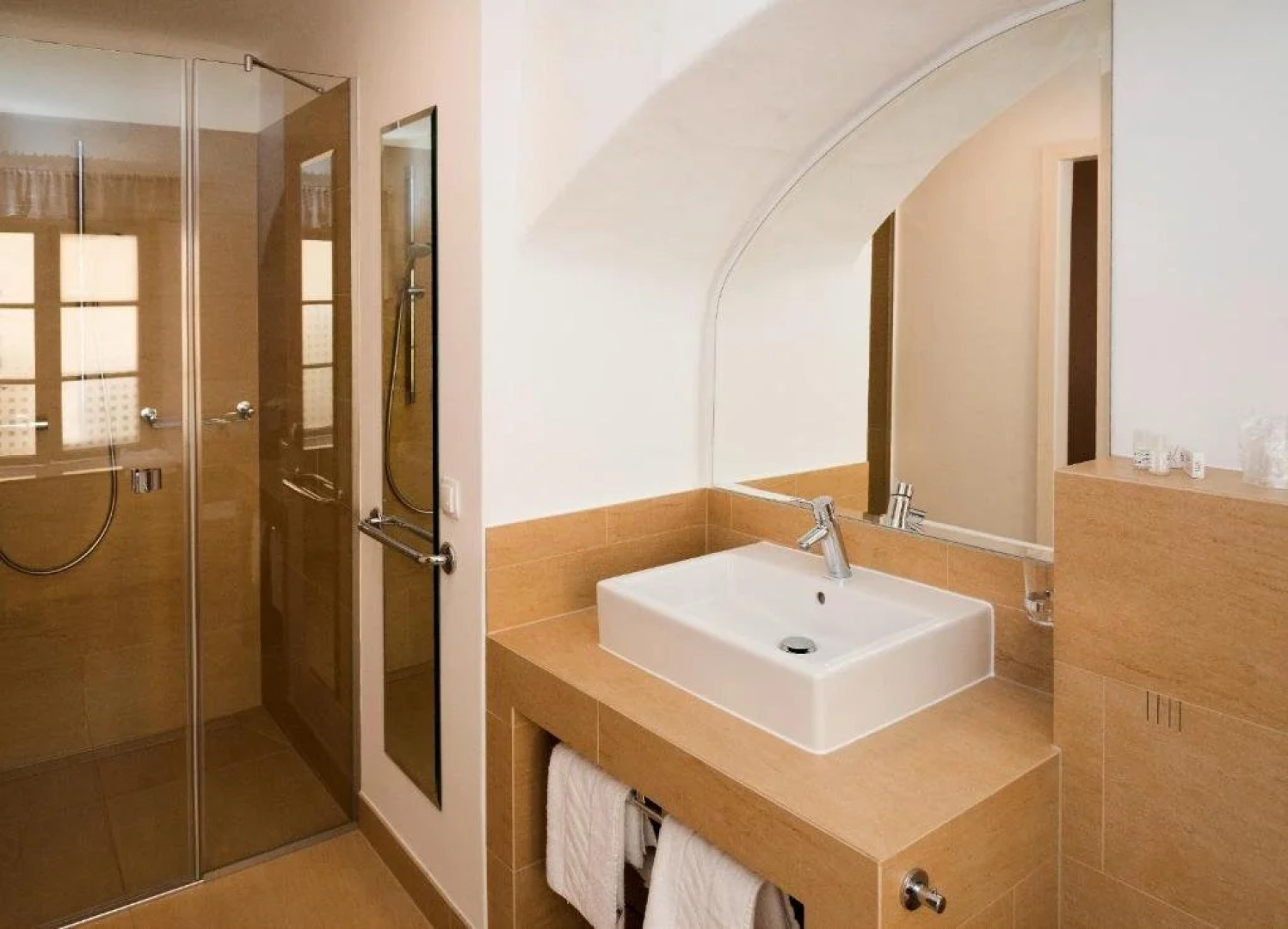 Madar Café Restaurant zum Fürsten