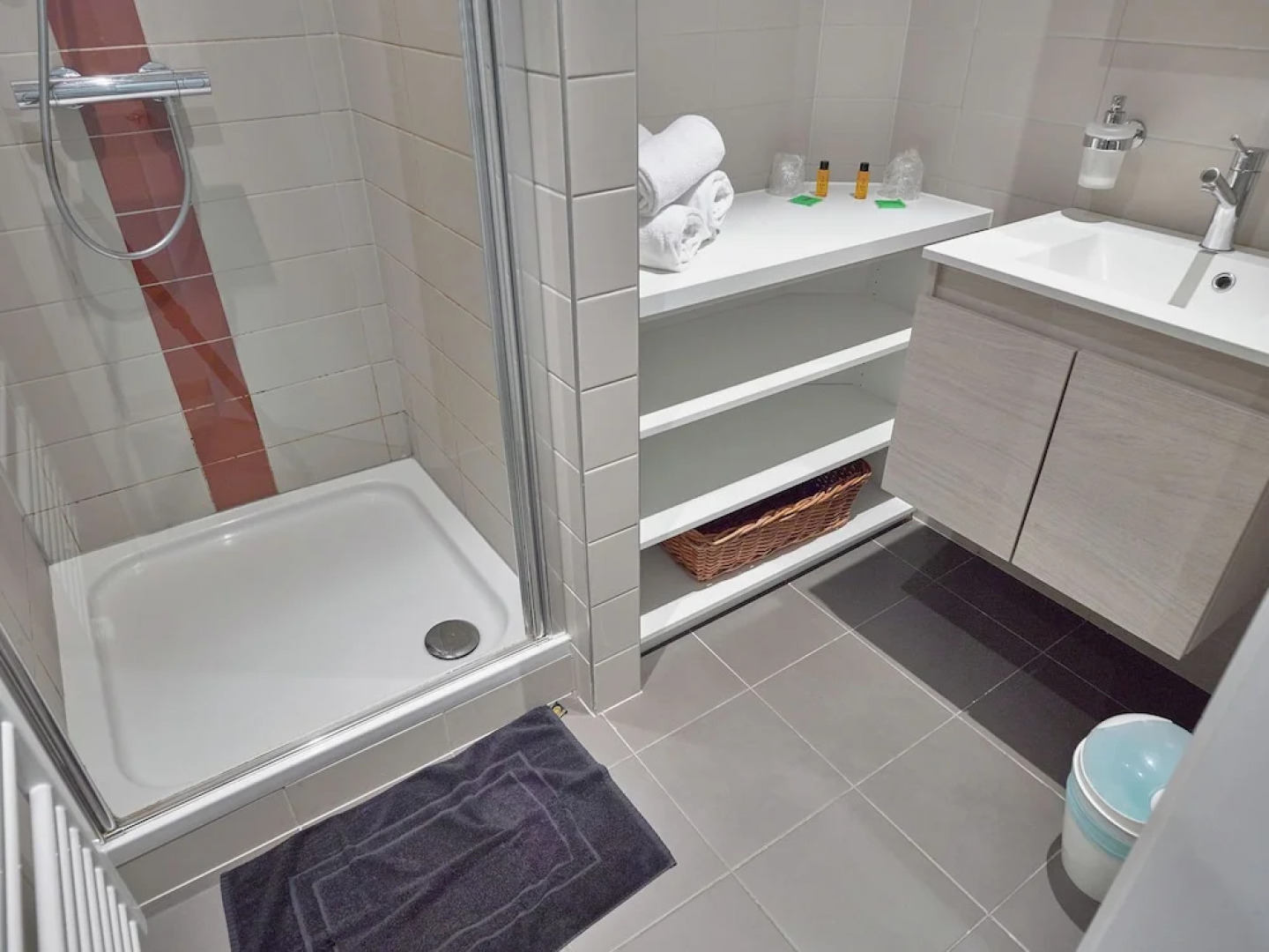 Attractive Holiday Home in Spa with Swimming Pool