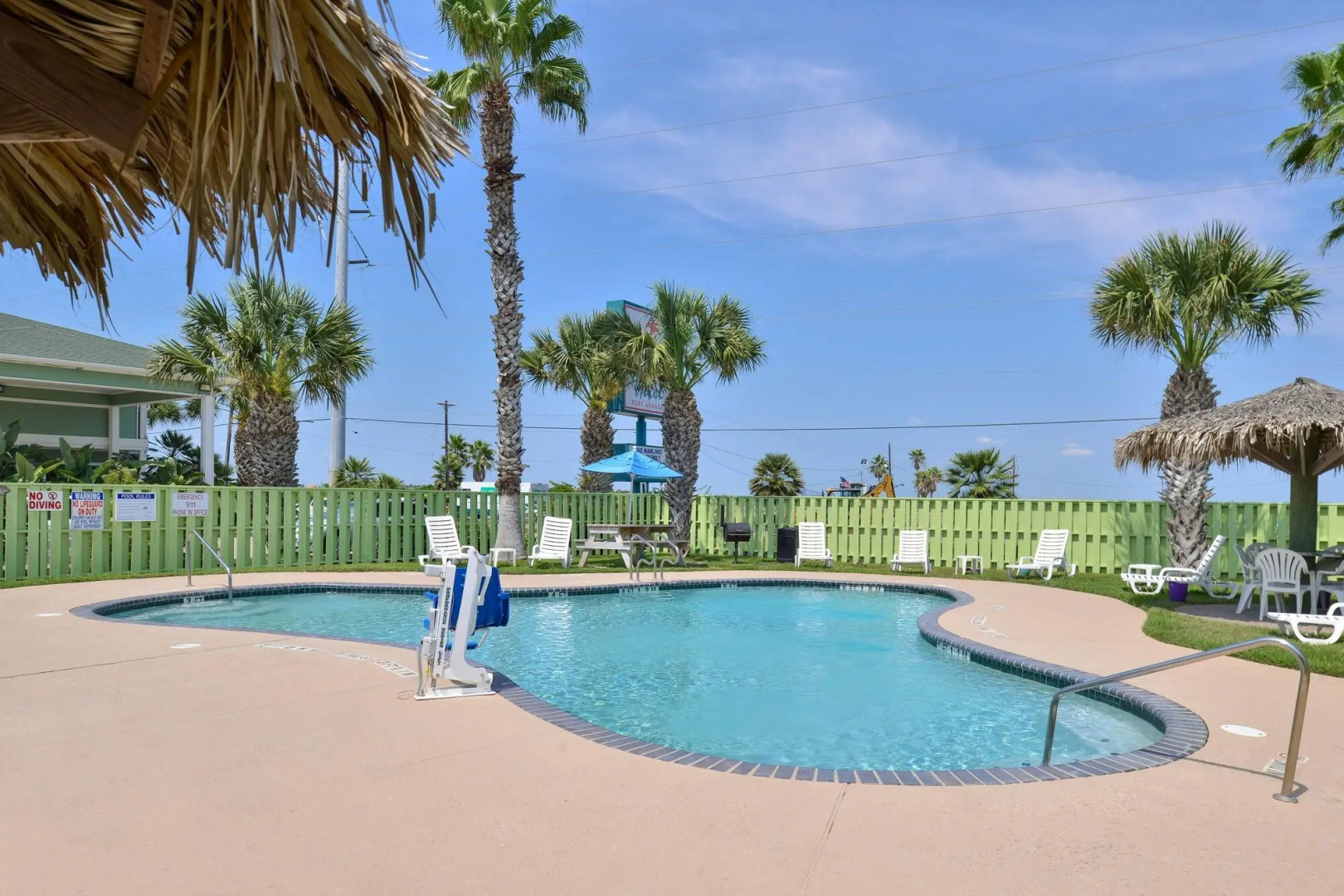 Mariner Inn and Suites