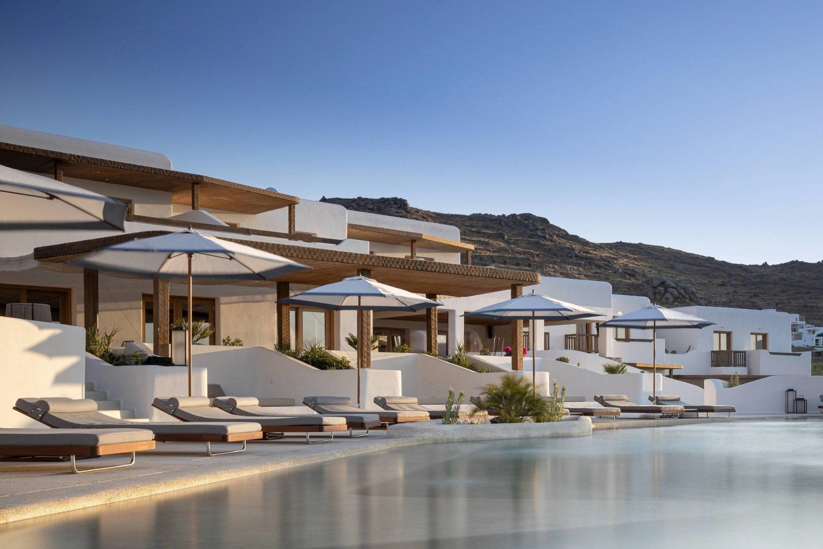 Aegon Mykonos, Autograph Collection