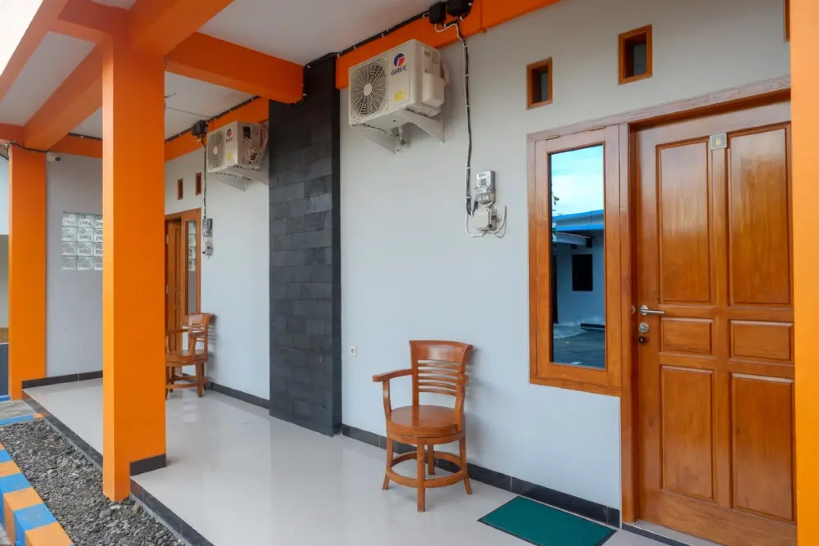 RedDoorz Syariah near Rumah Sakit Bhina Bhakti Husada