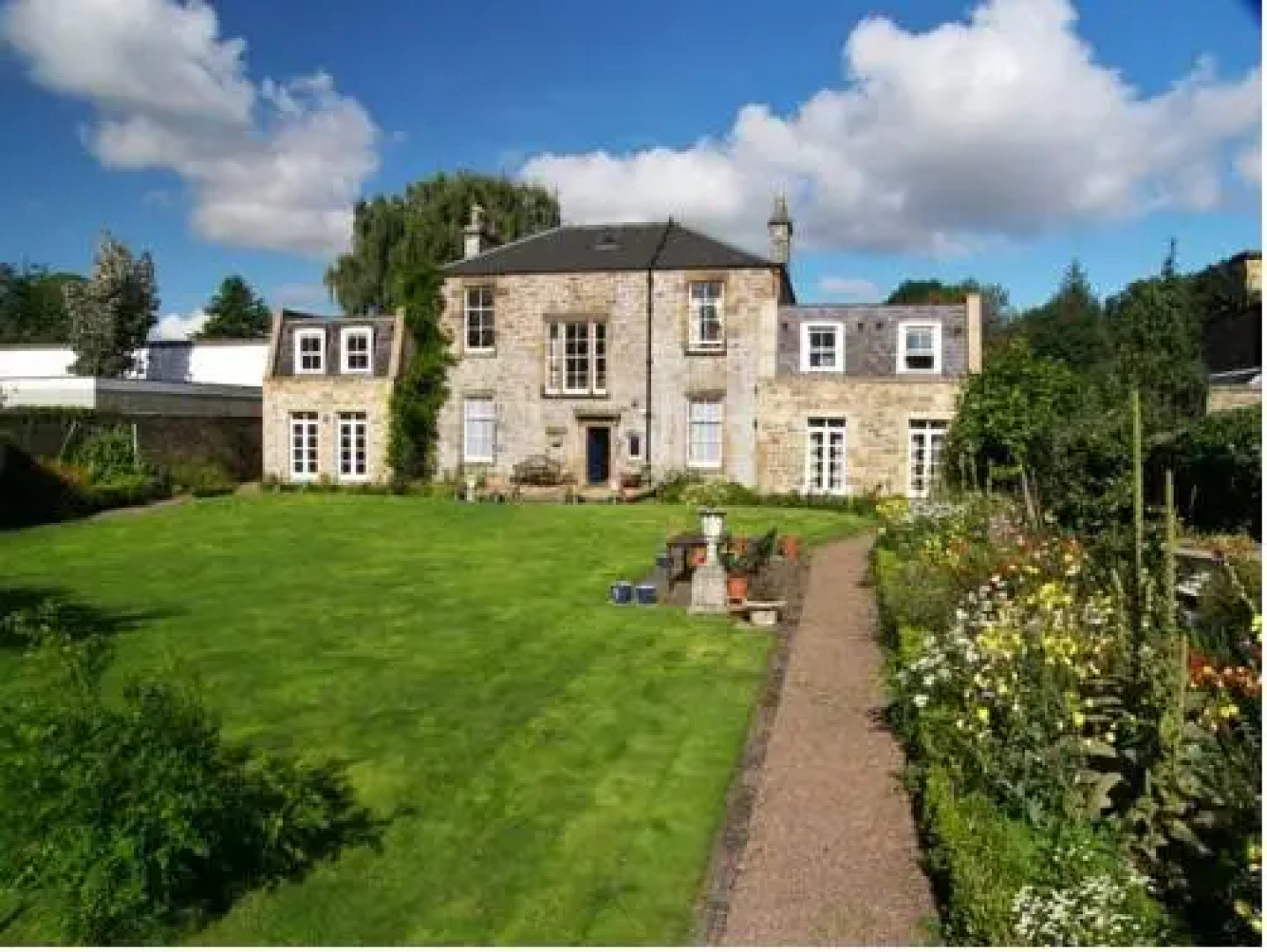 Rathan House - Guesthouse at Eskbank