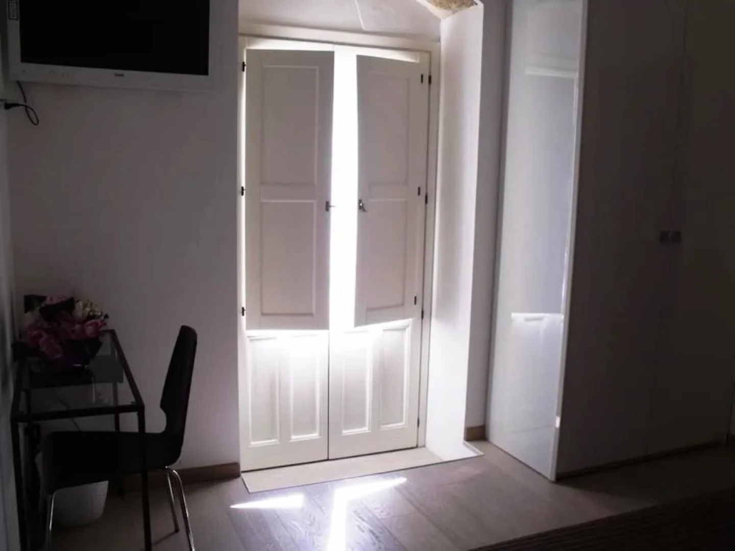 Plaza Rooms