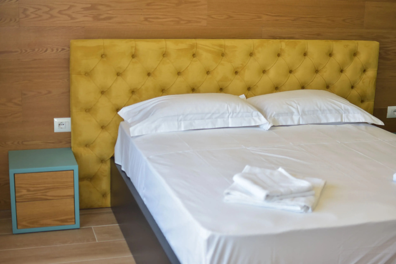 Airen Hotel Velipoje