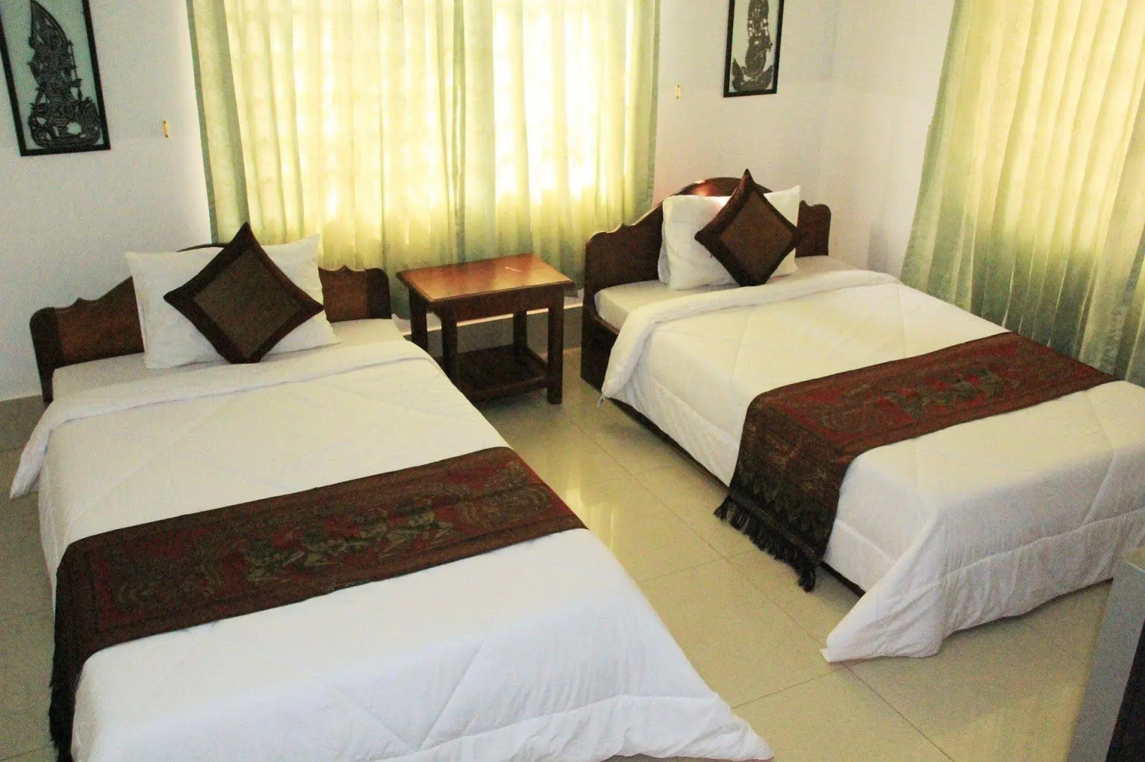 Tropical Breeze Guesthouse