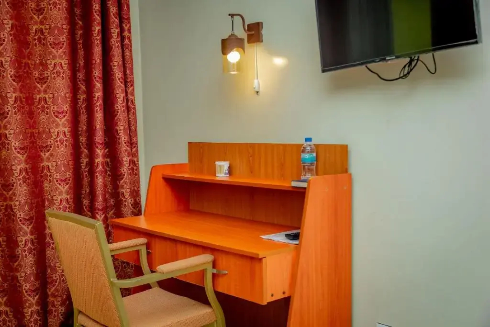 Home Inn Hotel