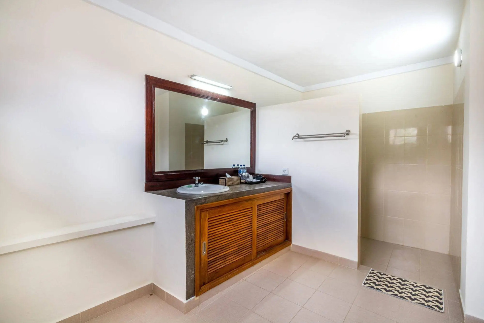 RedDoorz Plus Nusa Lembongan Island