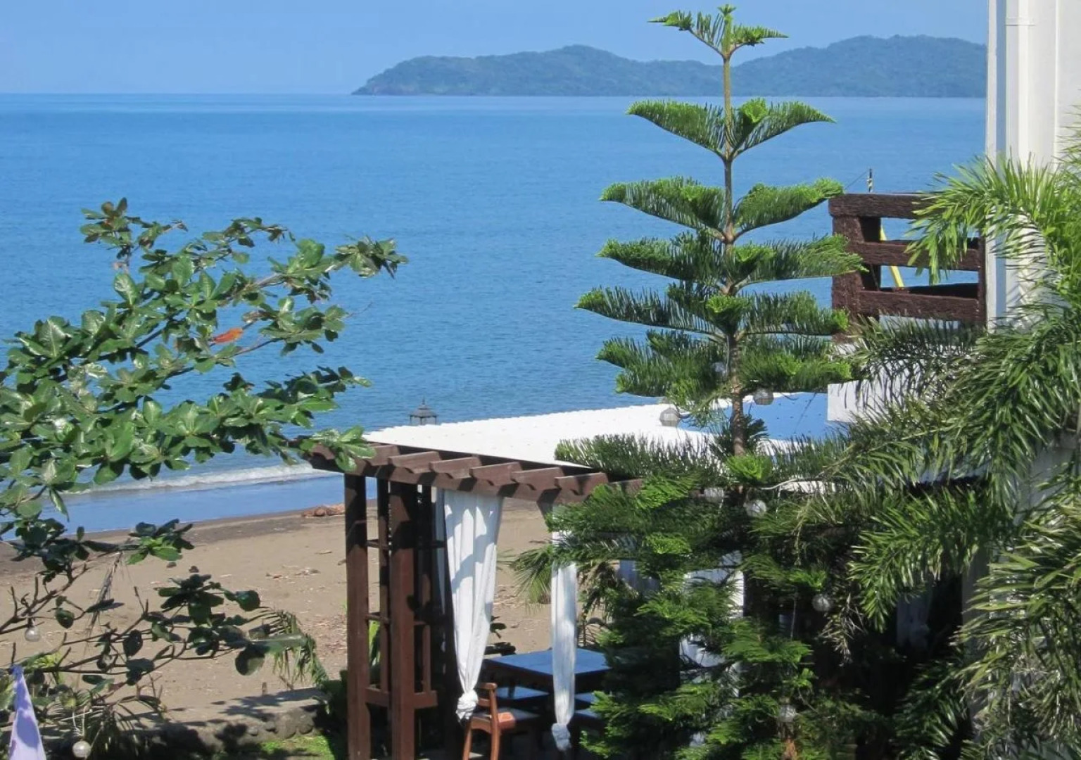 Country Inn Hotel and Restaurant