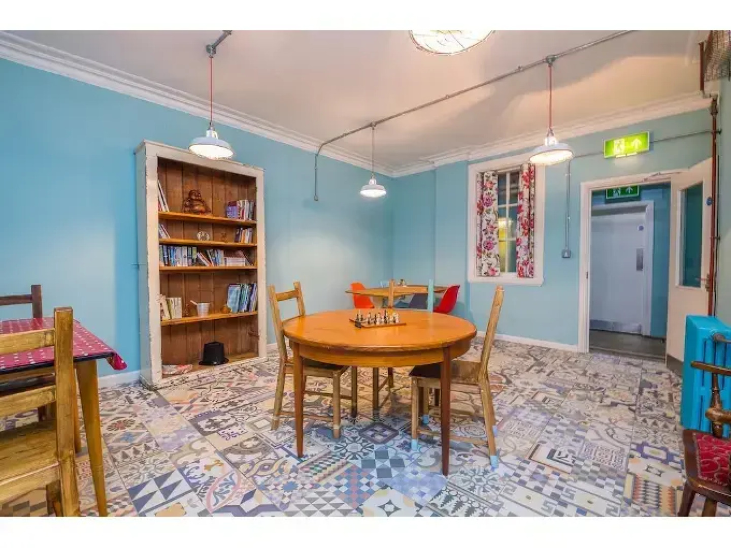 Mrs Potts Backpackers