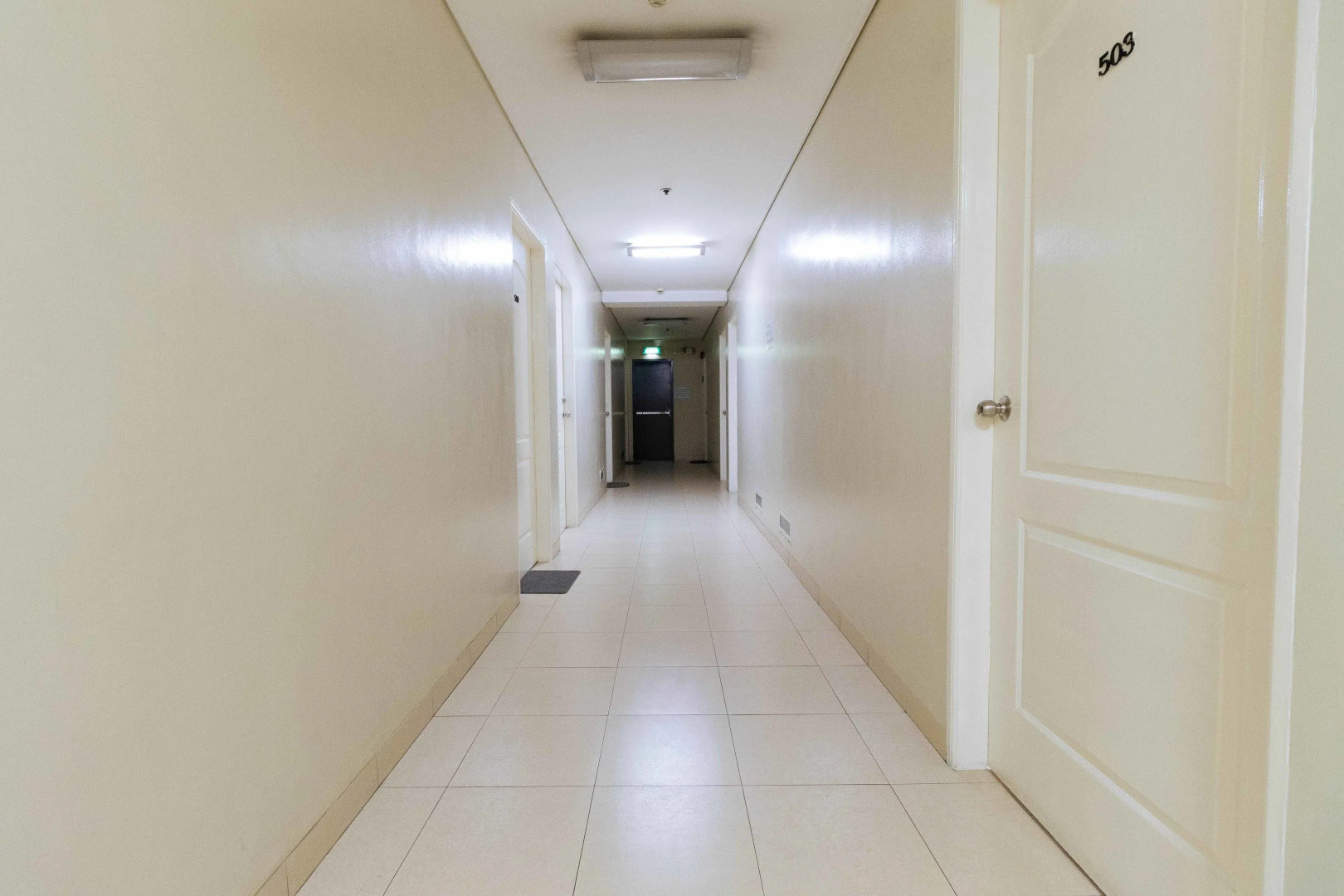 RedDoorz Plus near Capitol Commons