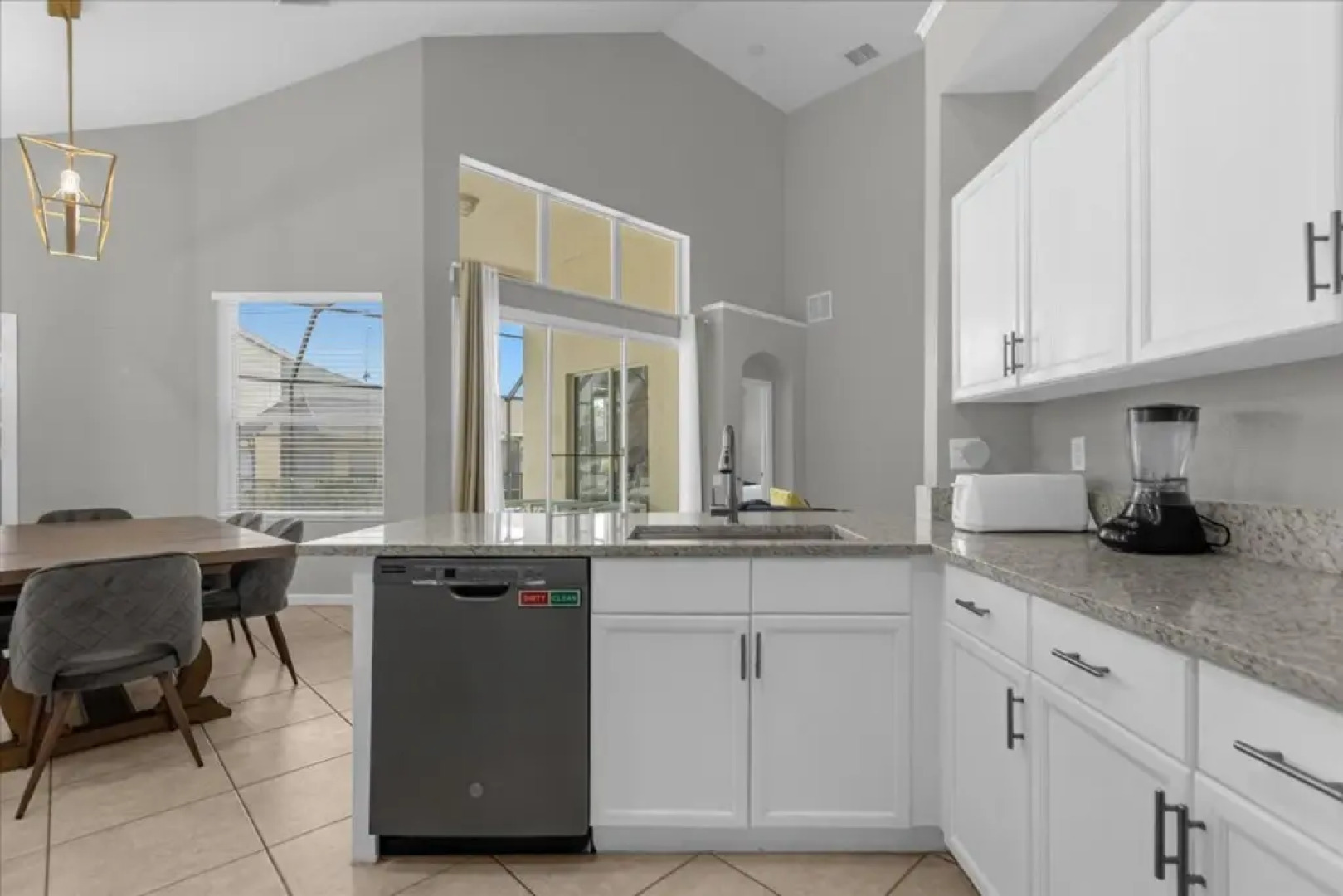 5 Bedrooms / 3.5 Bathrooms / Windsor Palms (8017 KP), Kissimmee, US