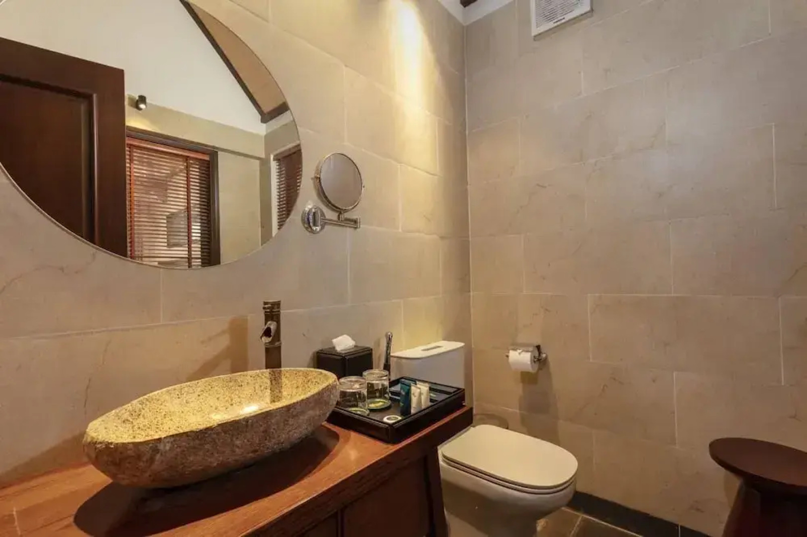 Ebino Pù Luông Resort