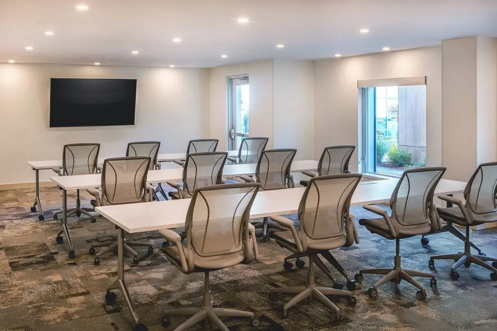 Hawthorn Suites by Wyndham Lowell