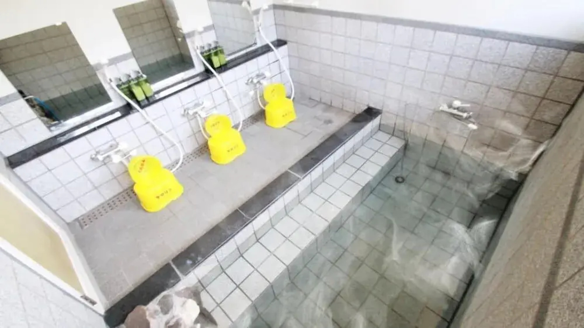 Lodge Mondo - Hostel