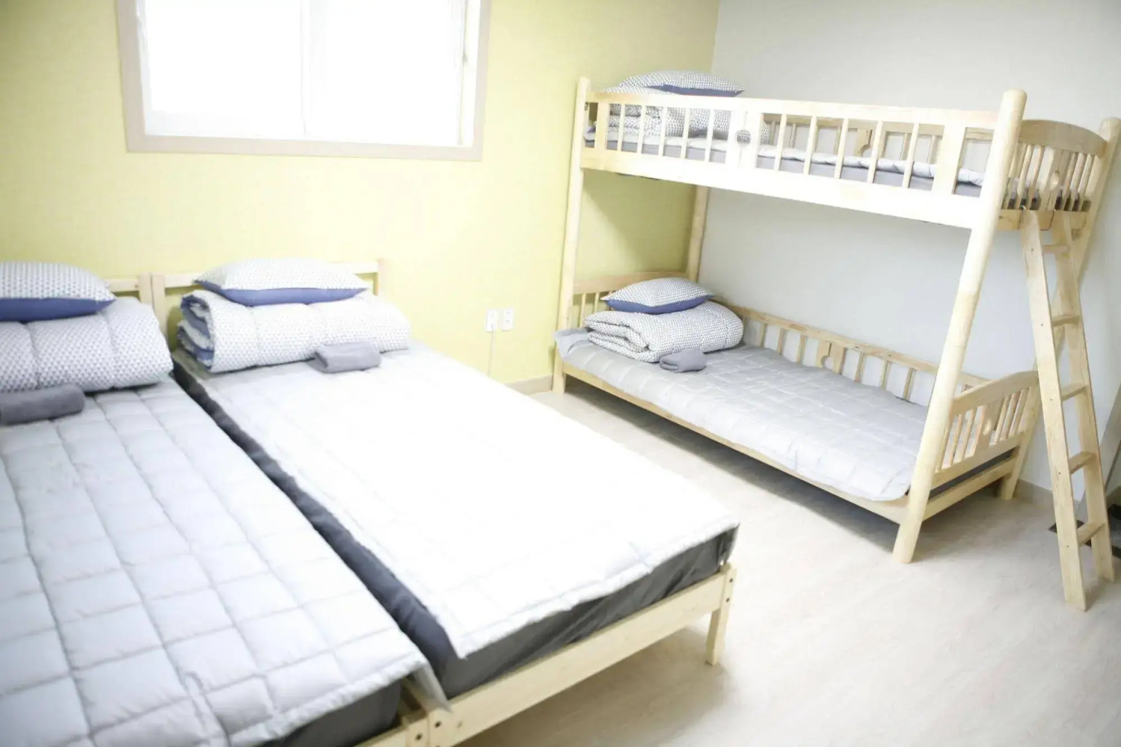 Twin Rabbit Guesthouse