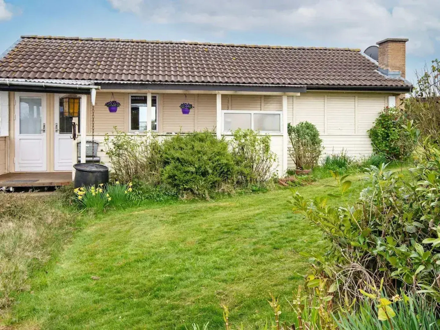 Rustic Holiday Home in Augustenborg near Sea