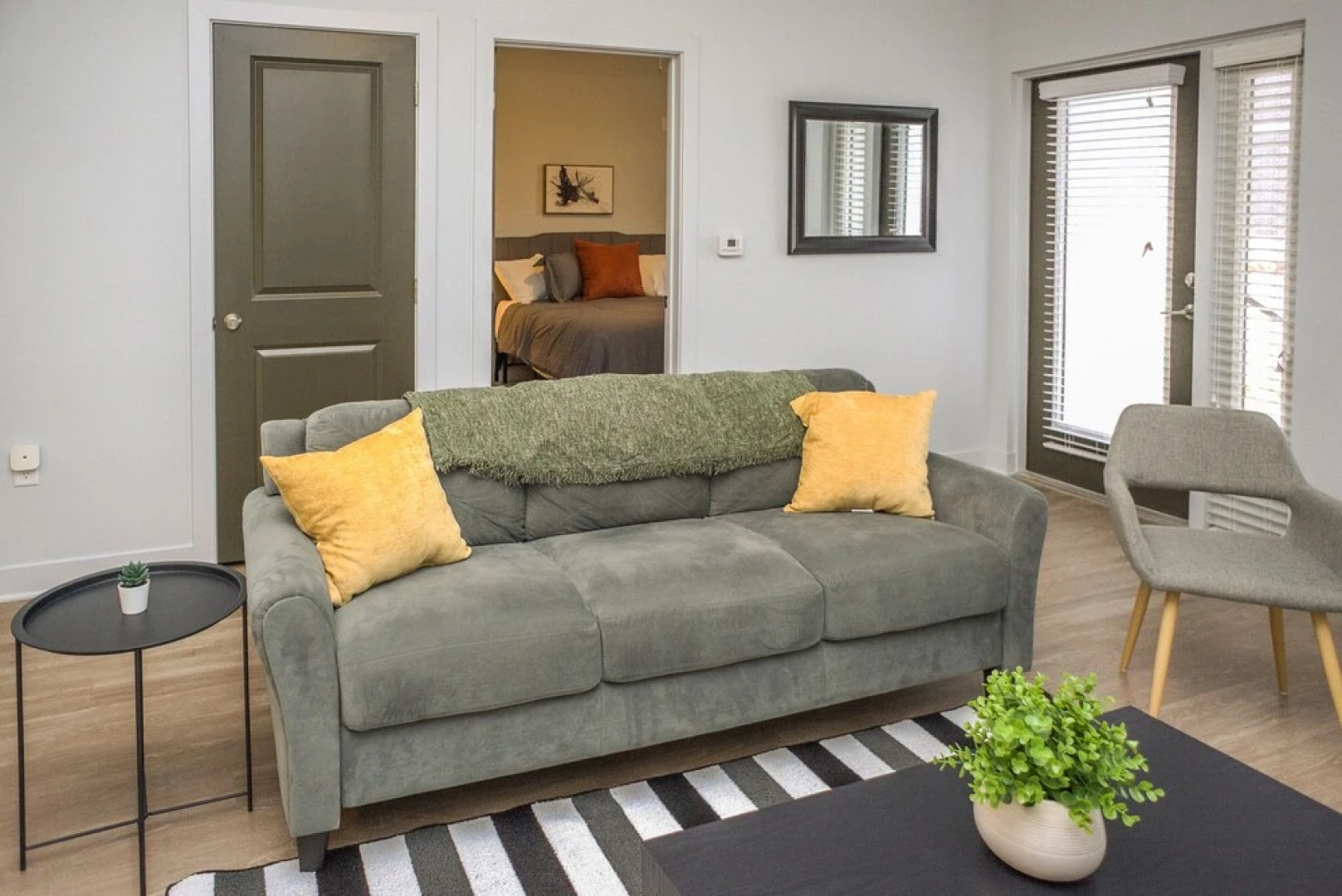 FRONTDESK District at 6th Des Moines