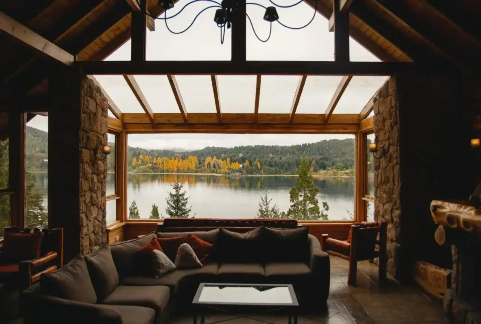 Peninsula Petit Hotel