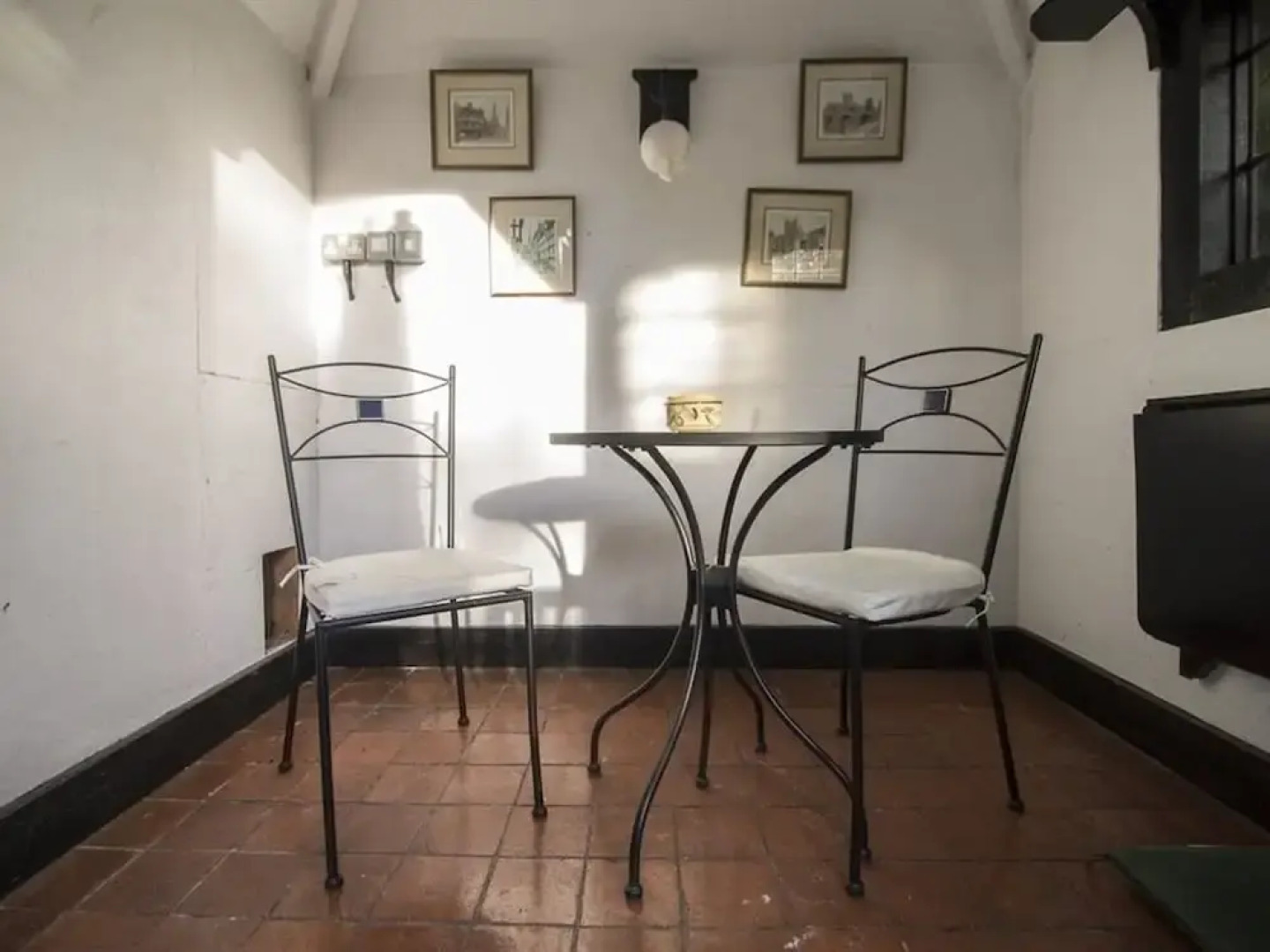 No. 21 Guest Accommodation