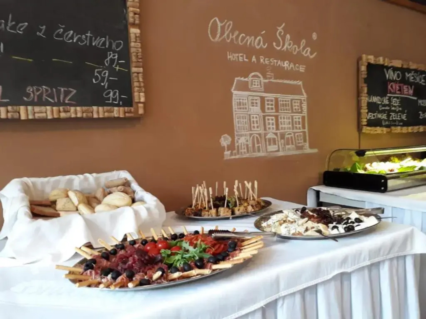 Hotel Obecná Škola