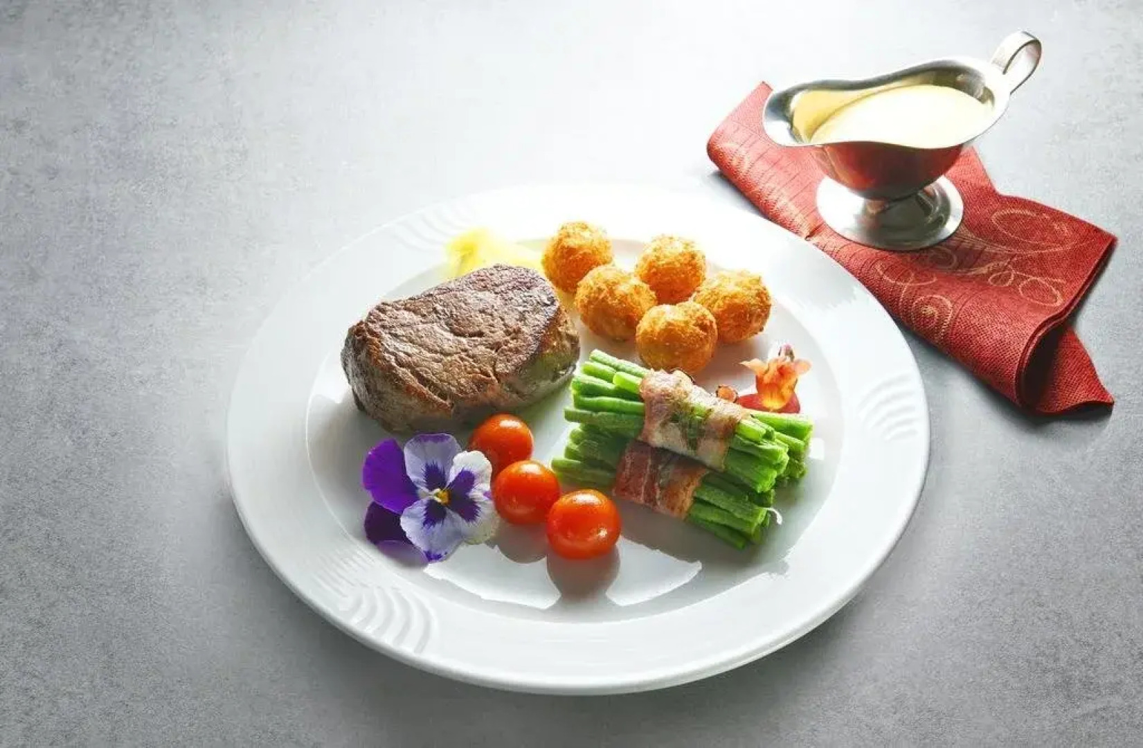 Don Camillo & Peppones Tenne