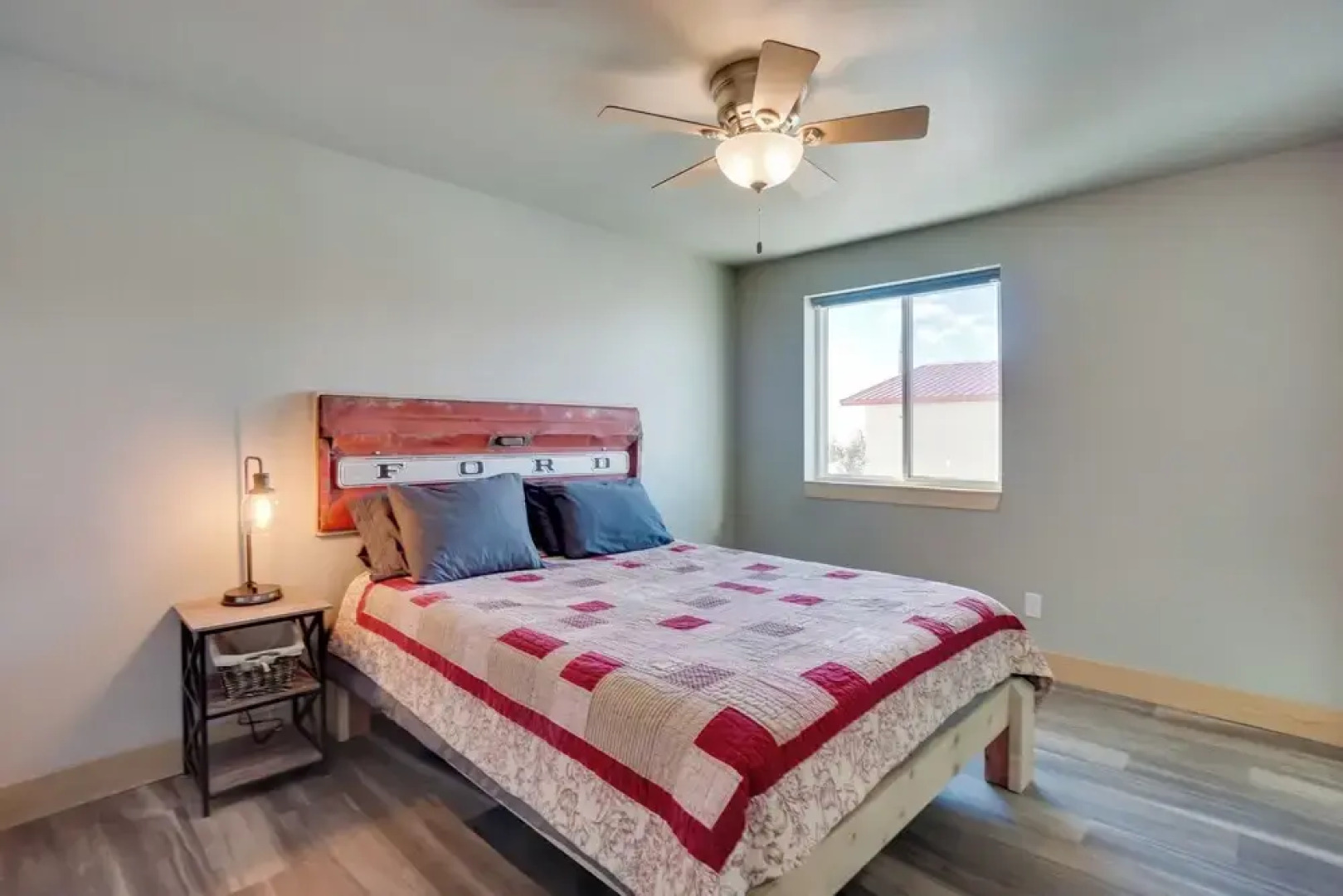 Saratoga Retreat ~ 3 Mi to Saratoga Lake!