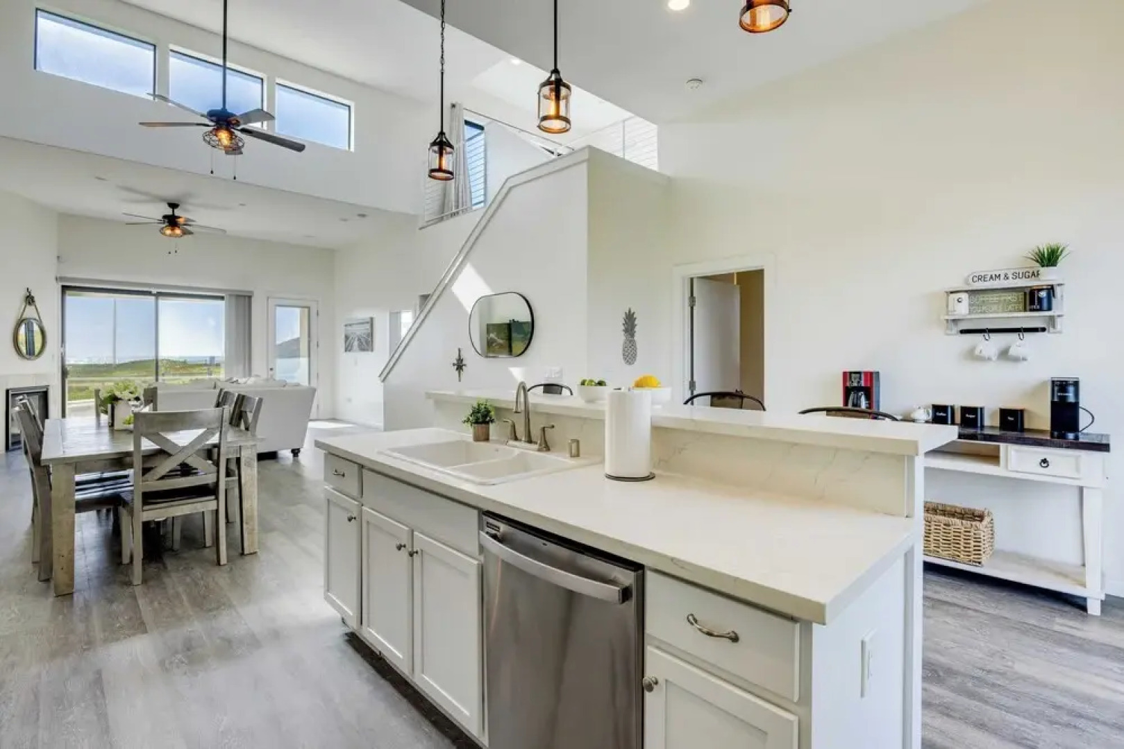 Beachfront 2BR w/ Deck, Views & Direct Sand Access Strand Way A