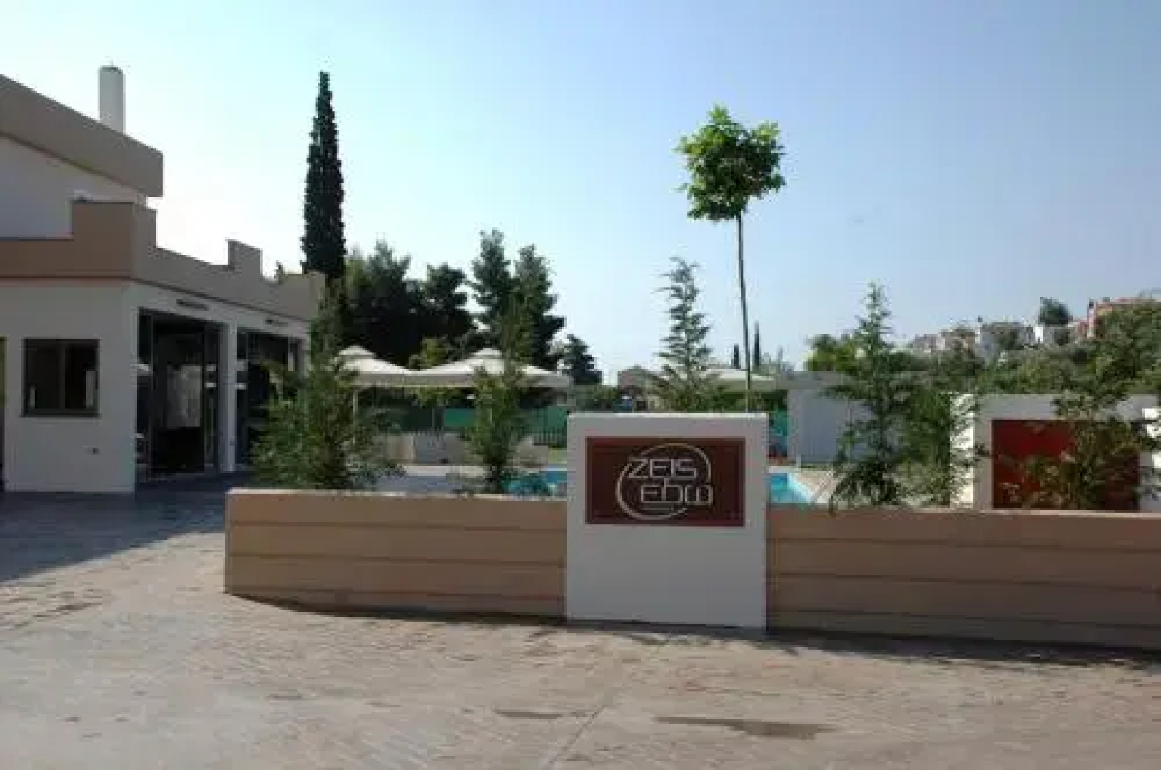 Zeis Edo Luxury Apartments