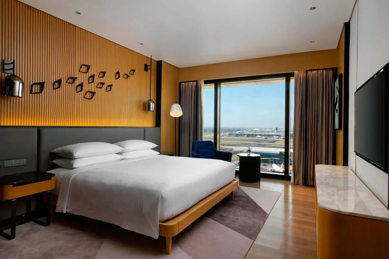 Sheraton Manila Hotel at Newport World Resorts