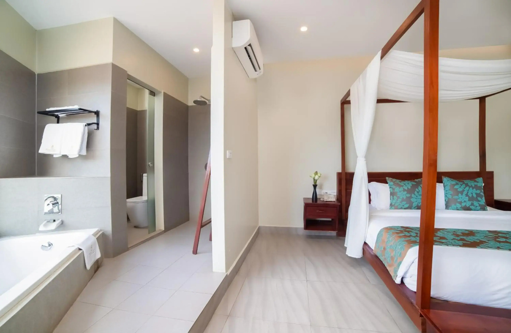 Bayon Modern Residence