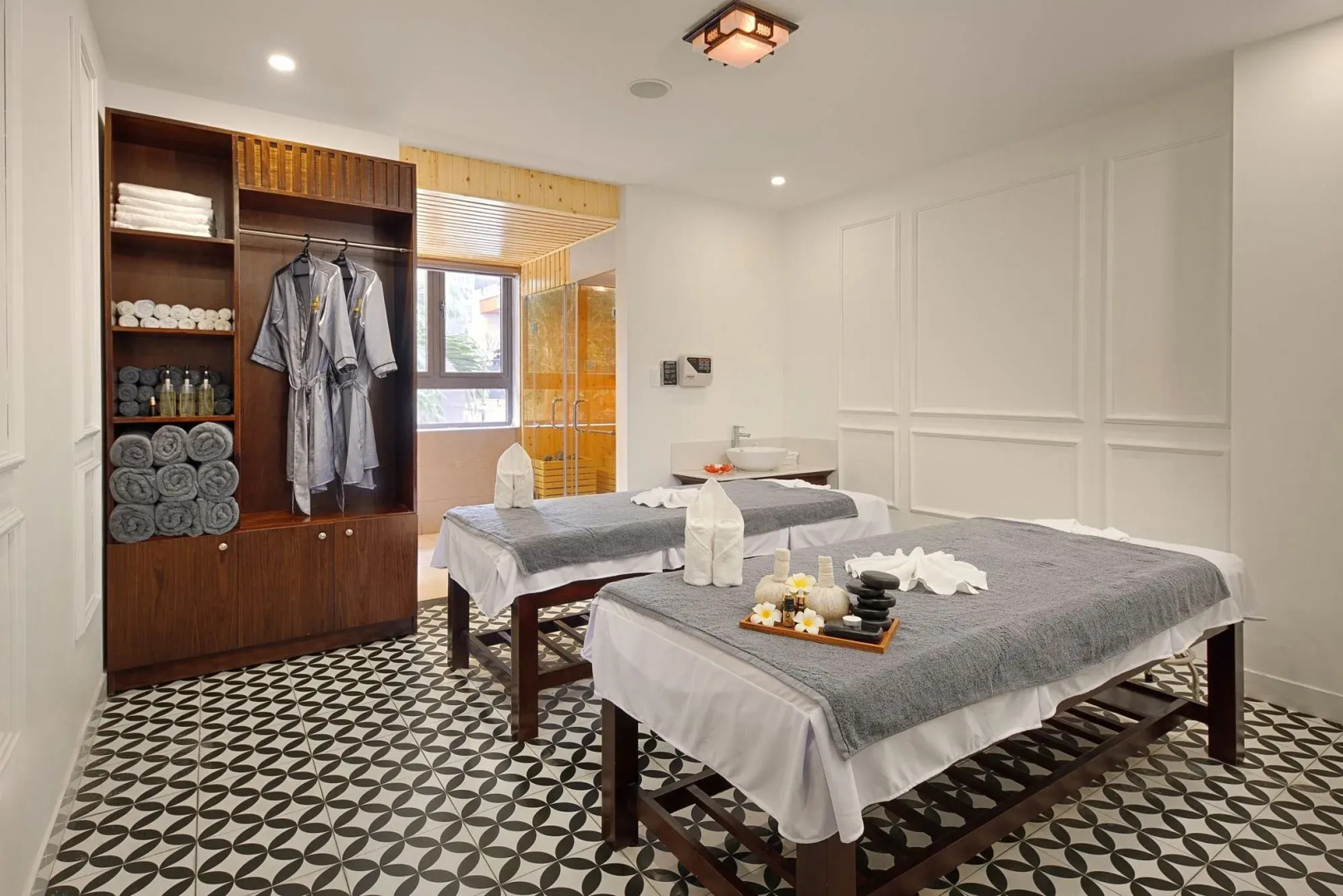 Grand Sea View Hotel & Spa