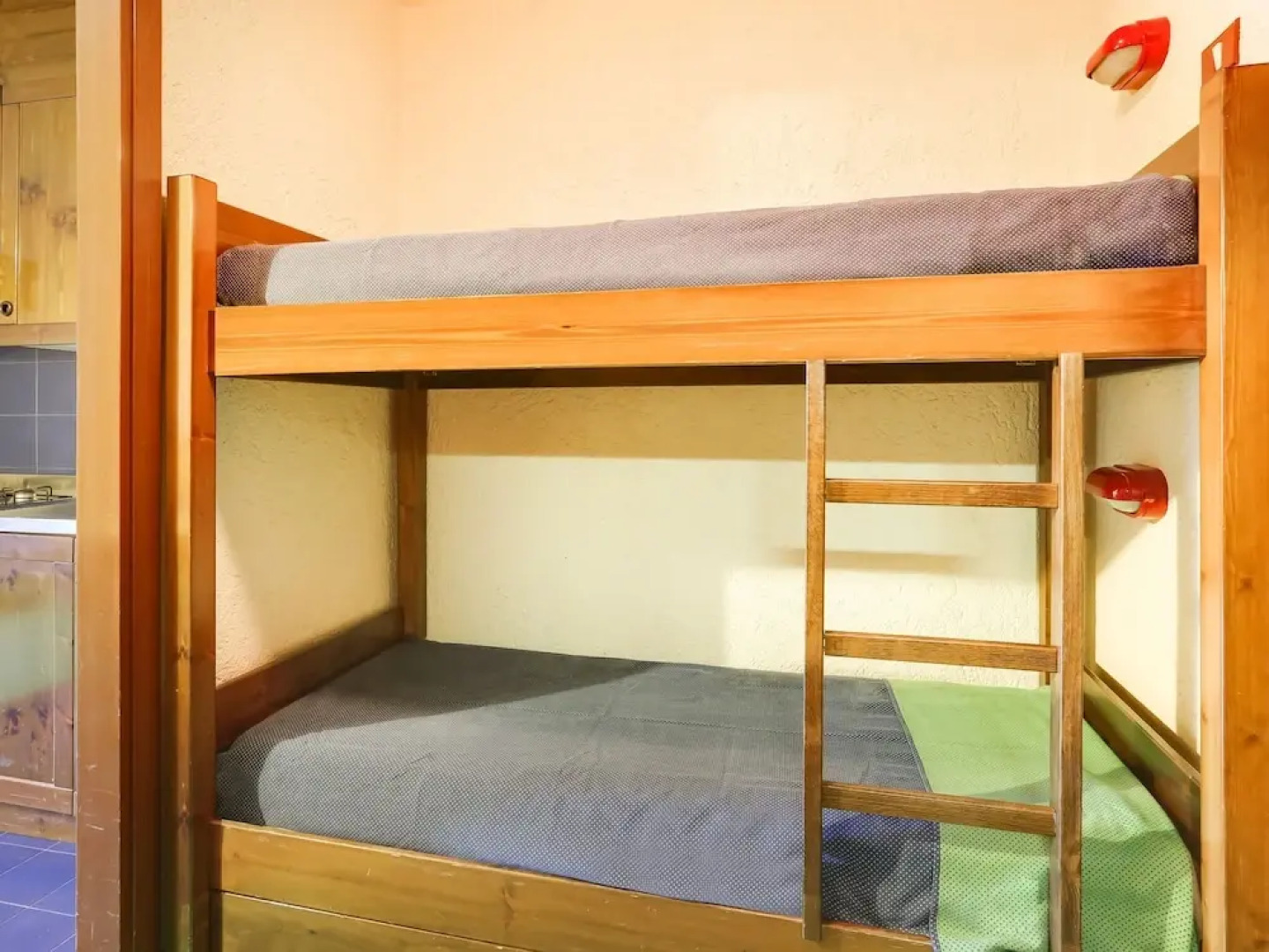 Pretty Holiday Home in Artogne With Patio