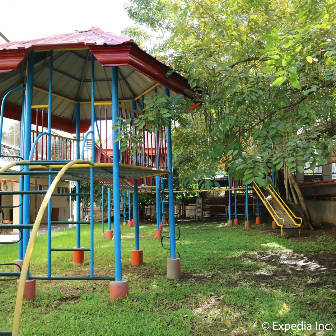 Splash Oasis Resort Hotel