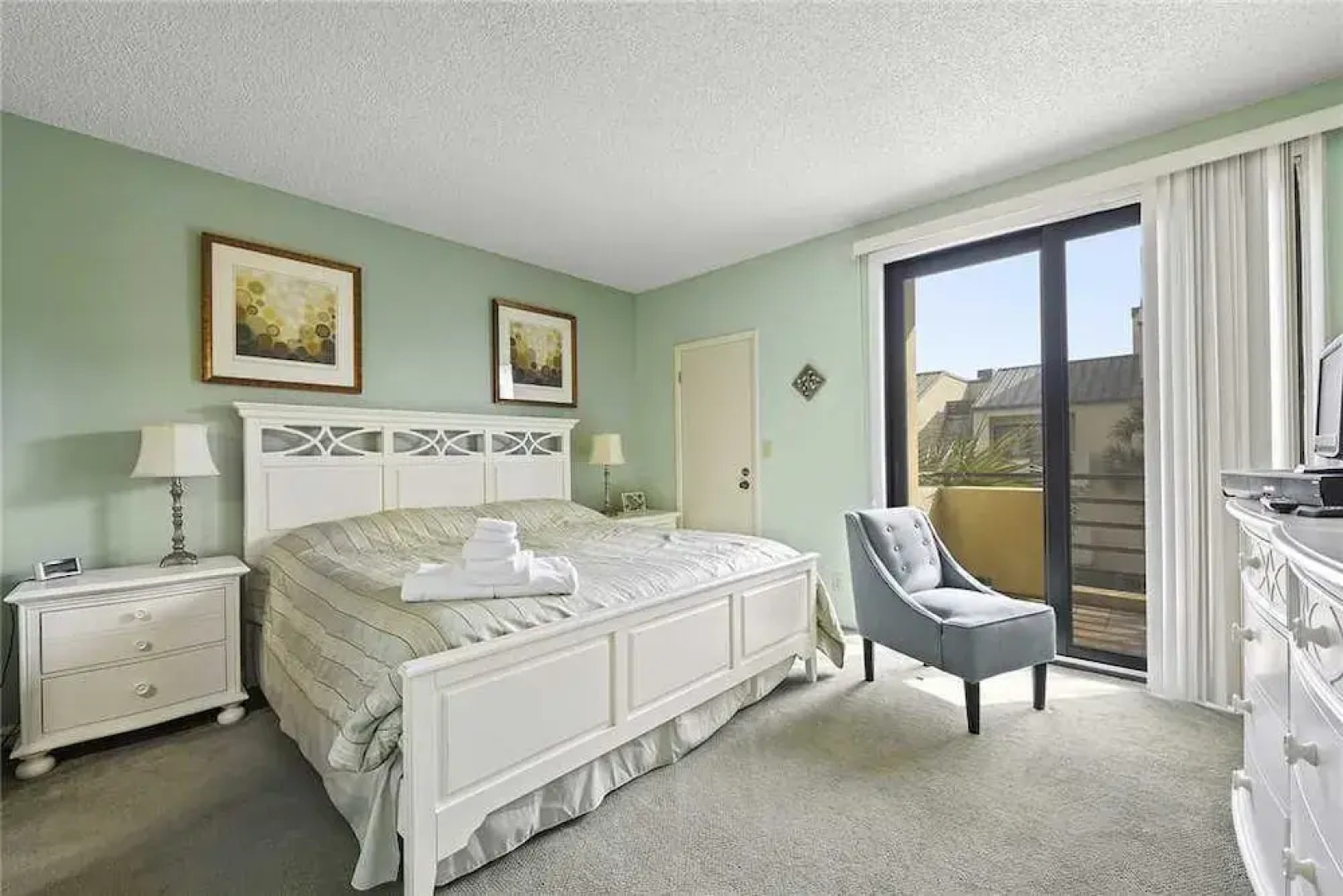 Spinnakers Reach 832 - Three Bedroom Condo