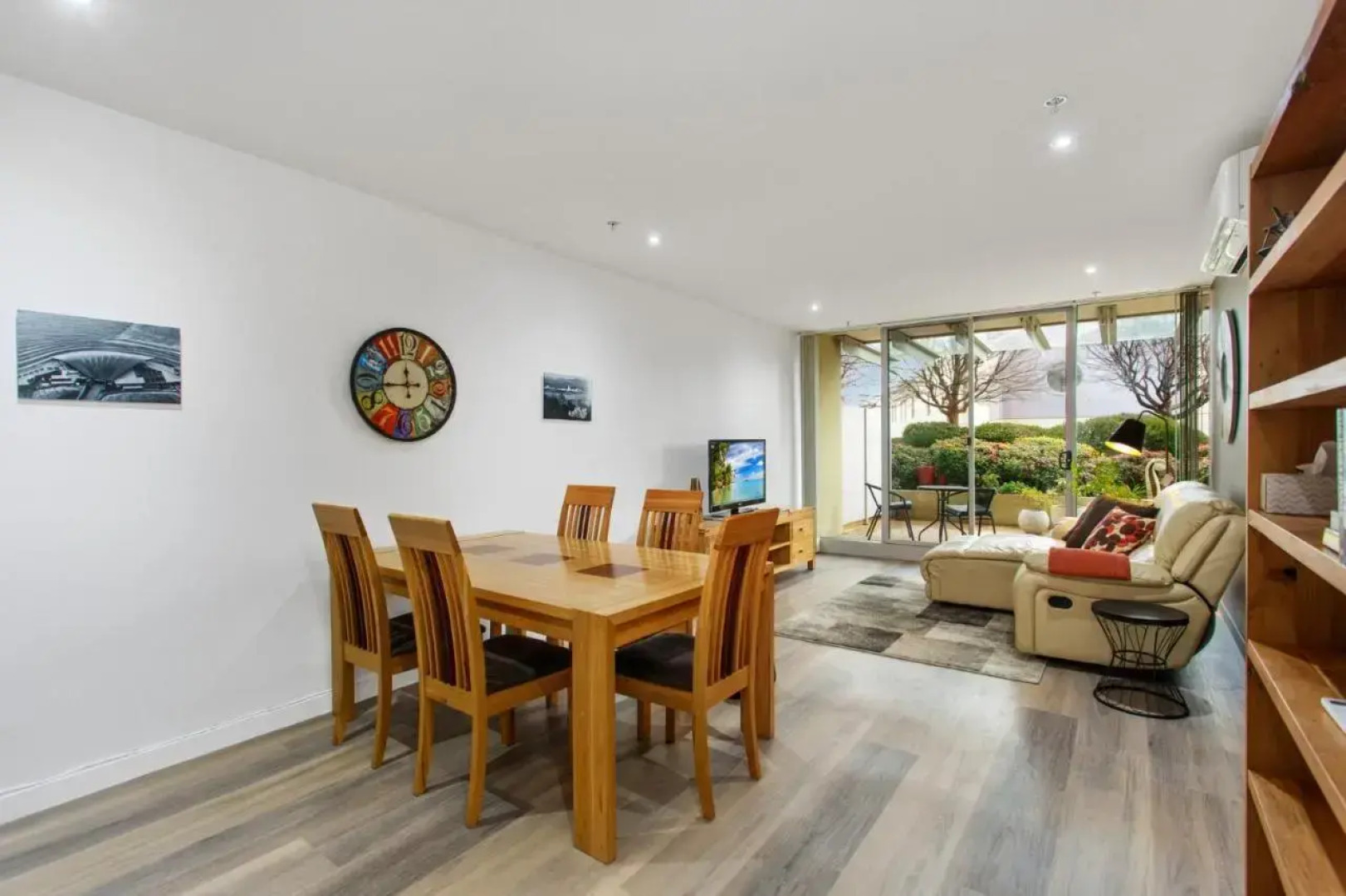 Spacious & High in the Skyplaza - 1bd 1bth Apt