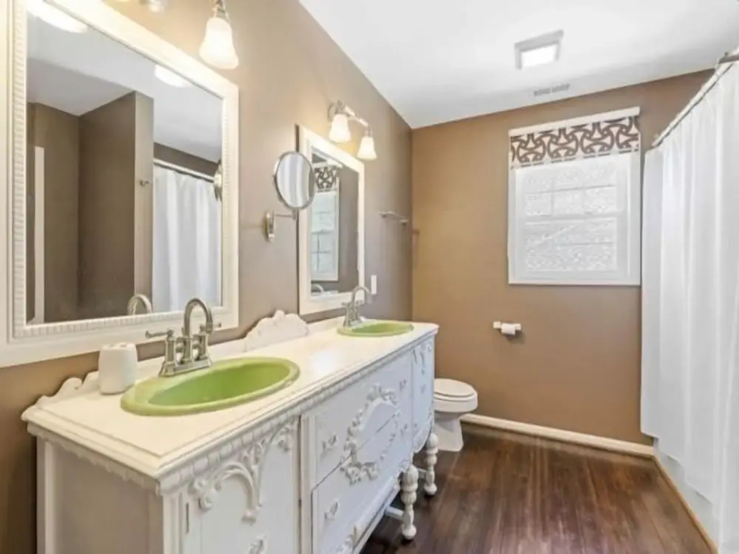 Bikinis / Martinis - The Perfect Spot For Fun Days In The Sun And Salt Air - Be Sure To Check Out Our Beautiful Bike/walking Path 3 Bedroom Townhouse by Redawning