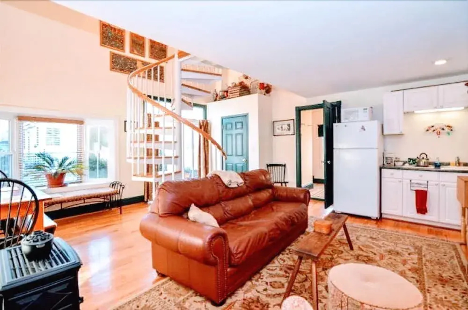 Colonial Beach Plaza Bed & Breakfast