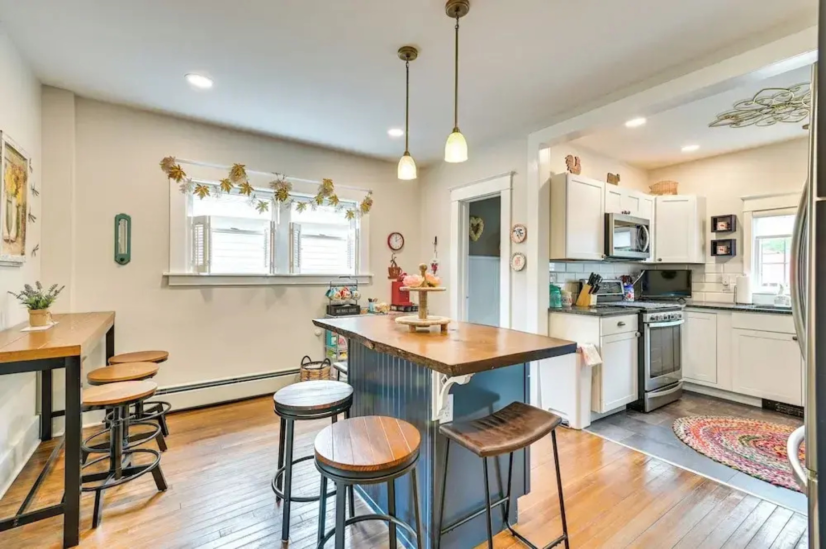 Family-friendly Glens Falls Home w/ Sun Porch